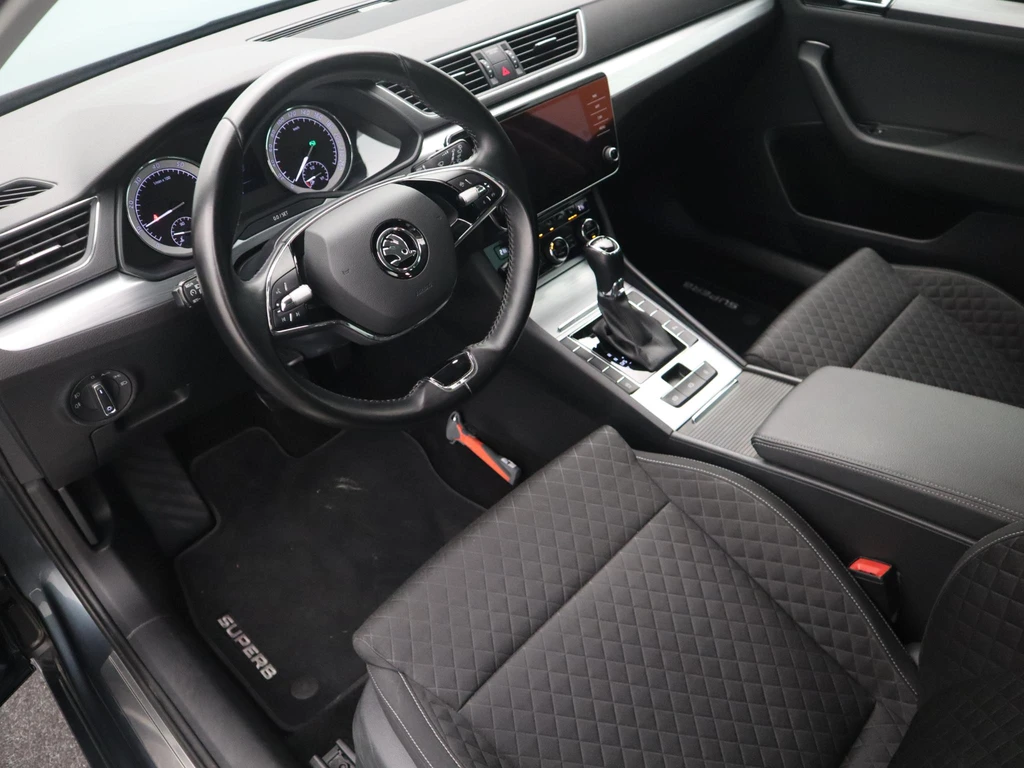 Škoda Superb – foto 15