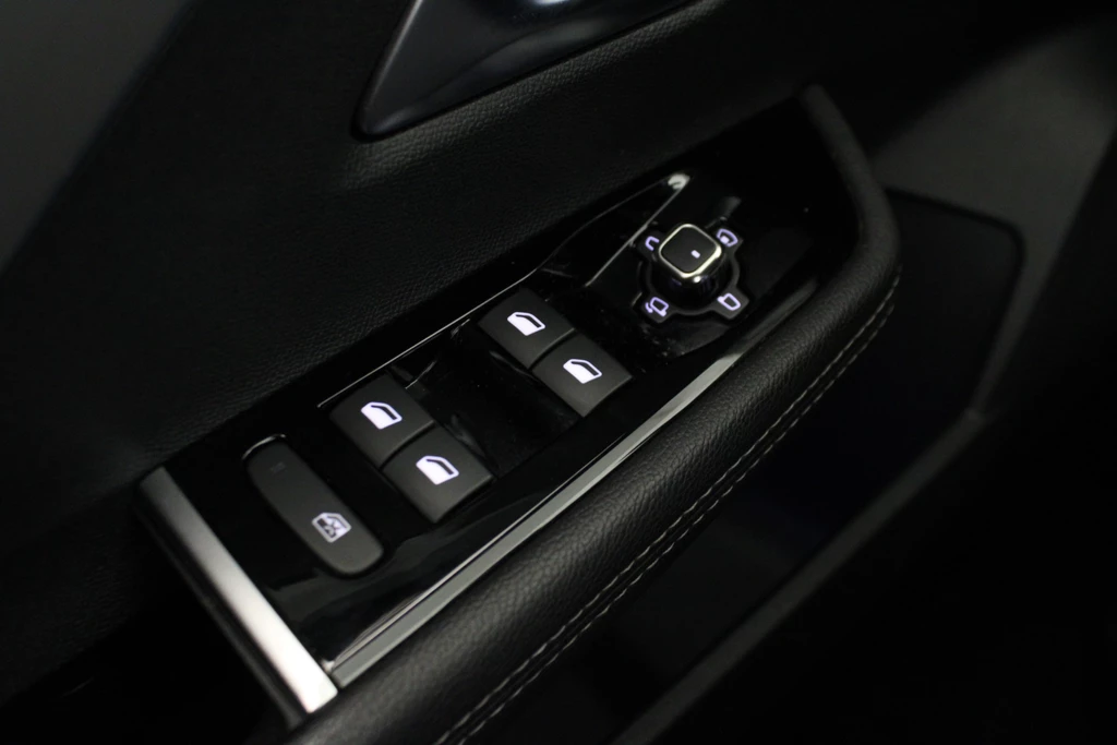 Opel Astra – foto 20