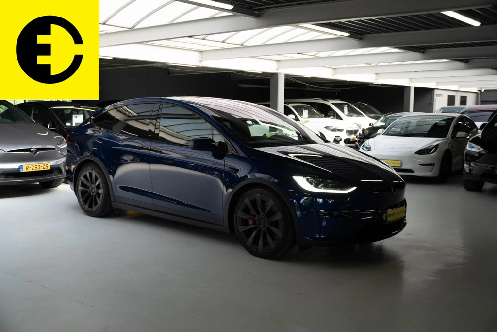 Tesla Model X – foto 16