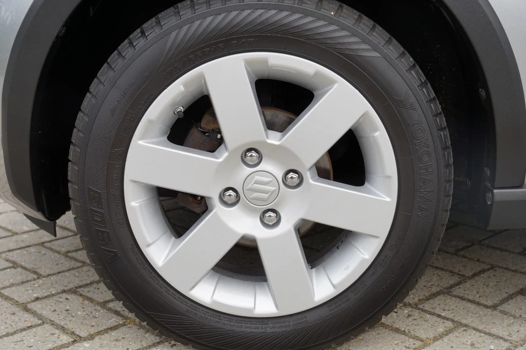 Suzuki Ignis – foto 11
