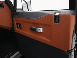 Land Rover Defender – thumbnail 18