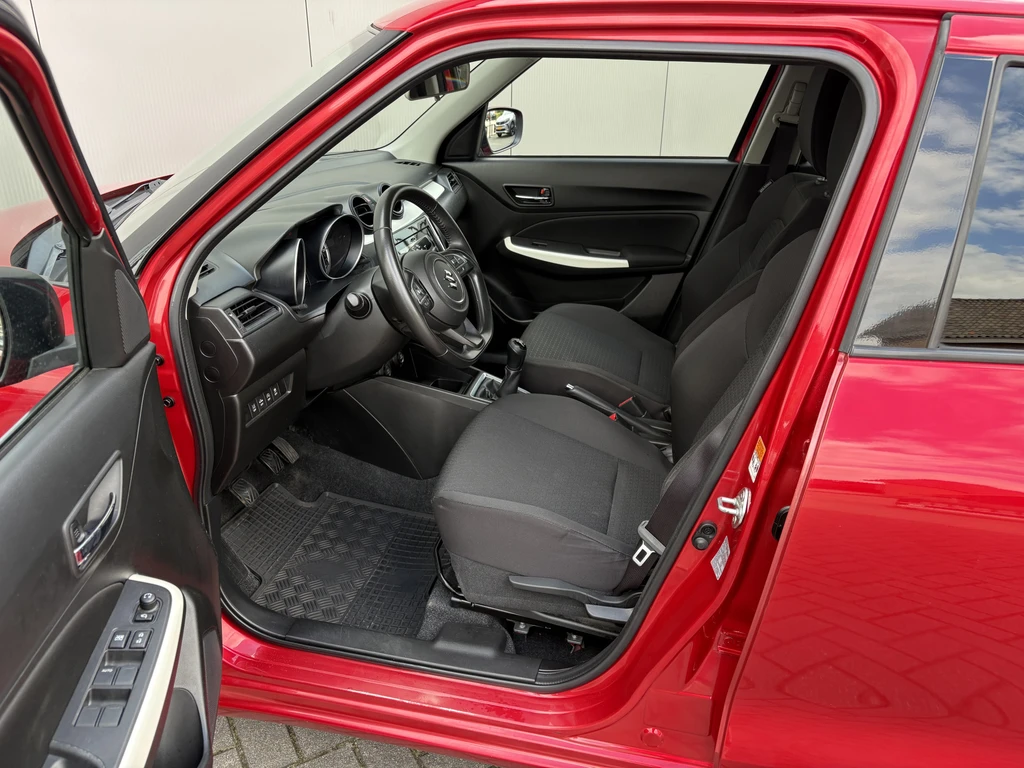Suzuki Swift – foto 11