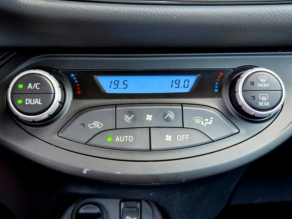 Toyota Yaris – foto 26