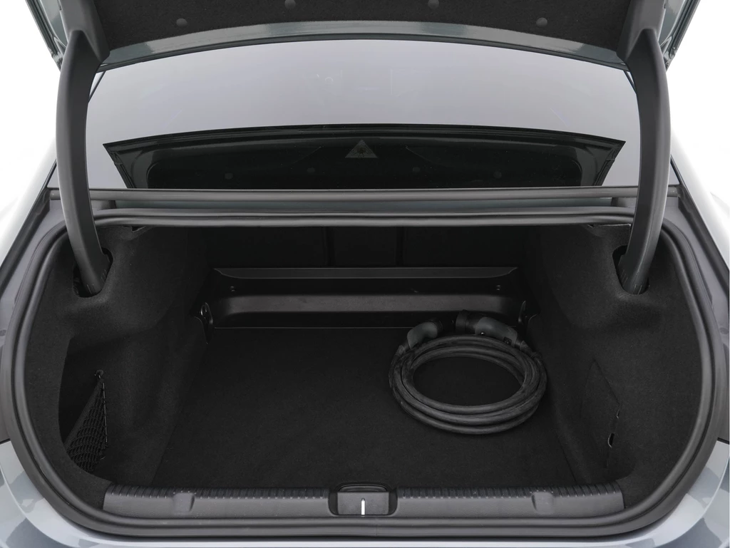 Mercedes-Benz EQE – foto 11