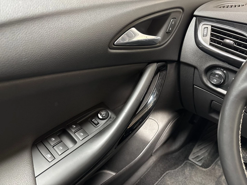 Opel Astra – foto 23