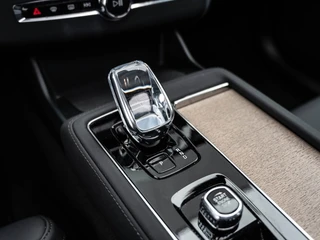 Volvo XC90 – thumbnail 32