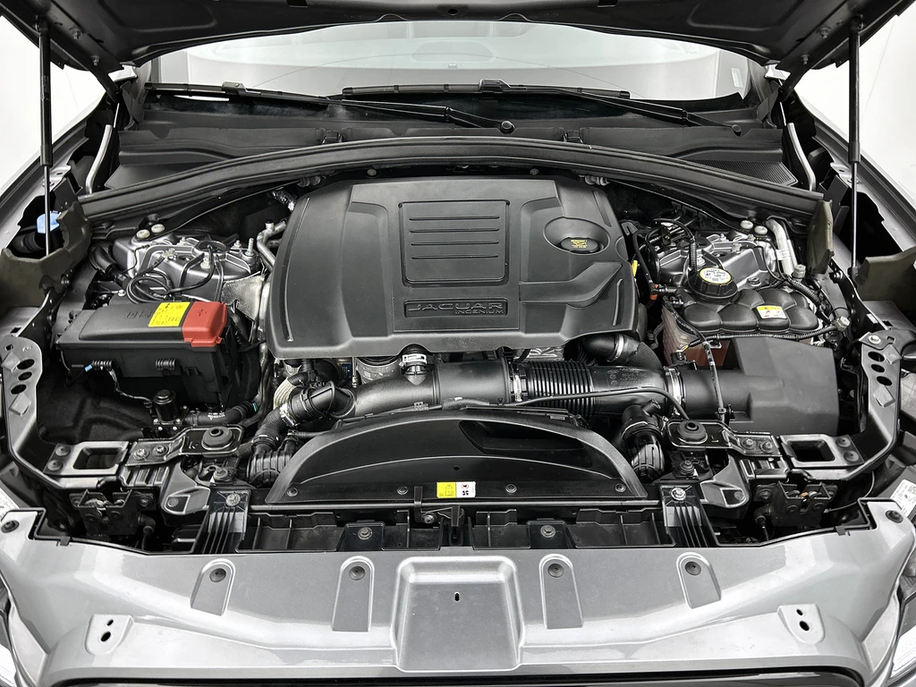Jaguar F-PACE – foto 31