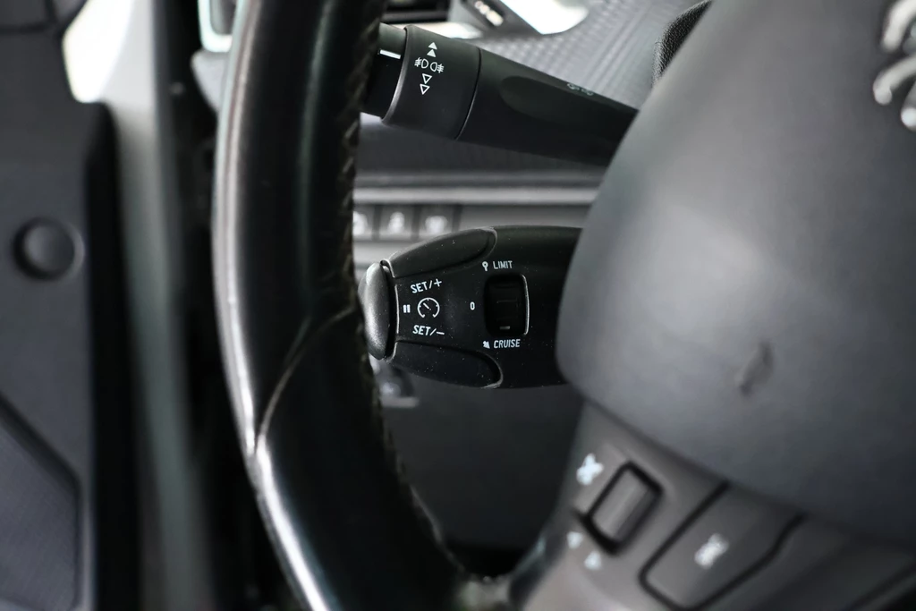 Peugeot 208 – foto 24