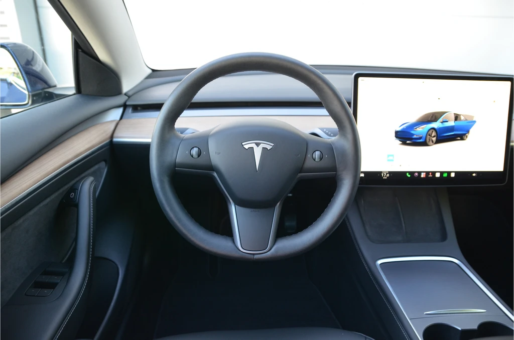 Tesla Model 3 – foto 14