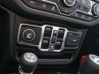 Jeep Wrangler – thumbnail 20