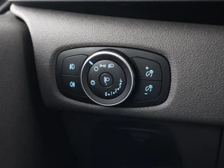 Ford Transit Custom – thumbnail 17