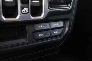 Jeep Wrangler – thumbnail 19