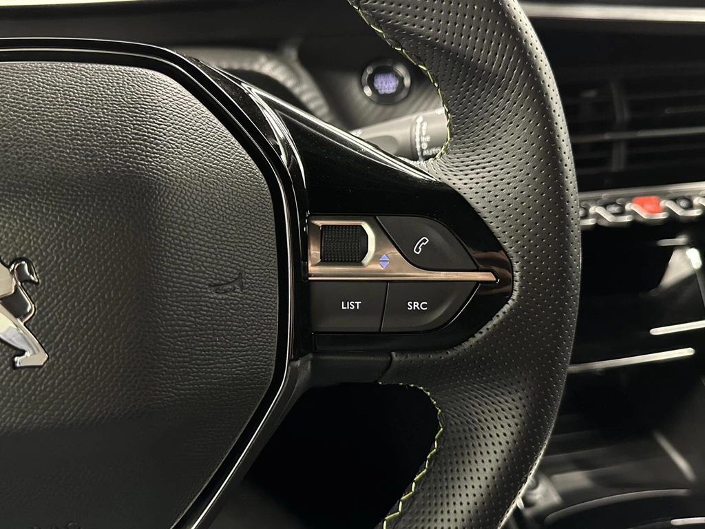 Peugeot e-208 – foto 18