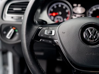 Volkswagen Golf – thumbnail 33