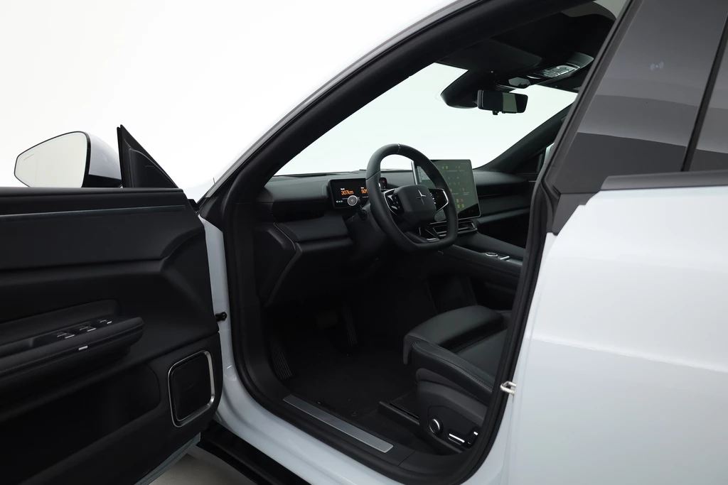 Polestar 4 – foto 7