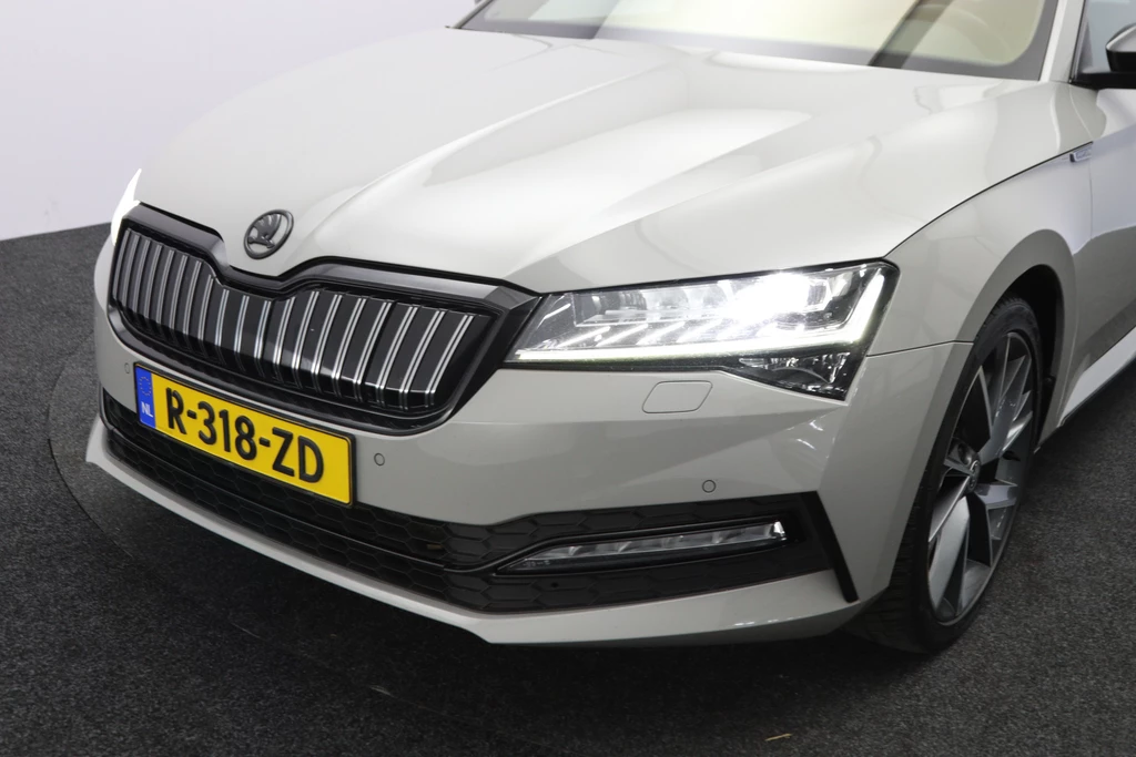 Škoda Superb – foto 2