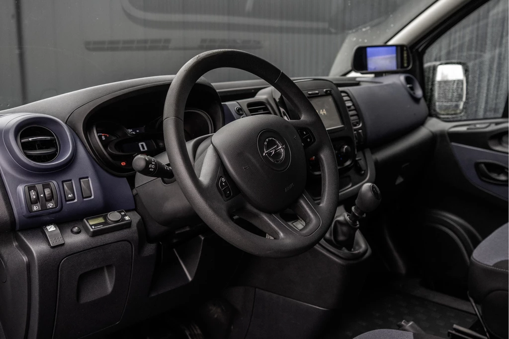 Opel Vivaro – foto 13