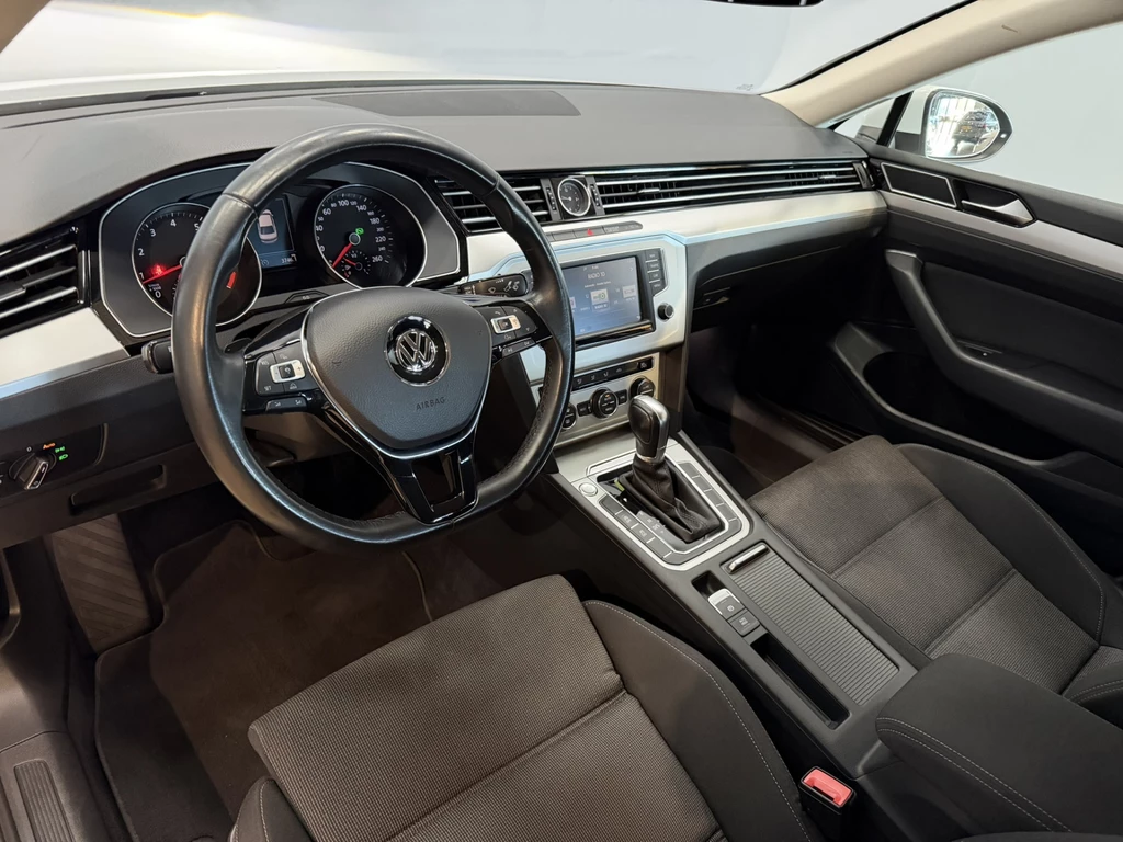 Volkswagen Passat – foto 14