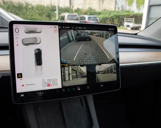 Tesla Model Y – thumbnail 43