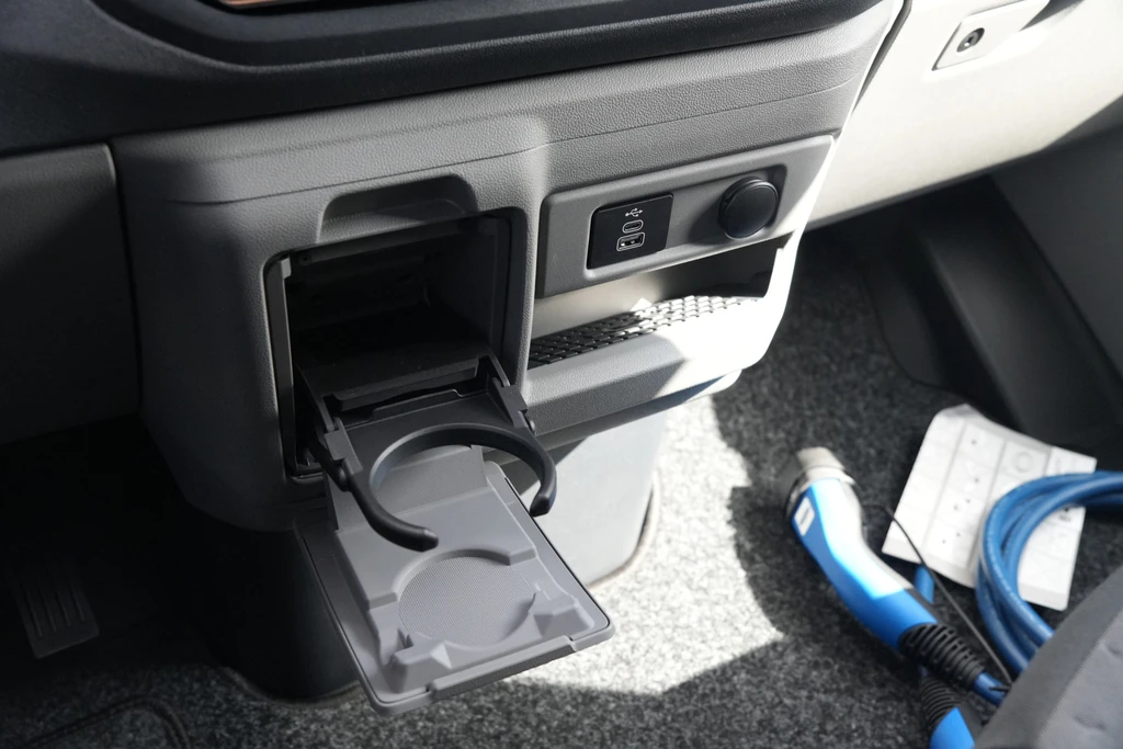 Ford E-Transit Custom – foto 33