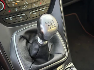 Ford Kuga – thumbnail 15