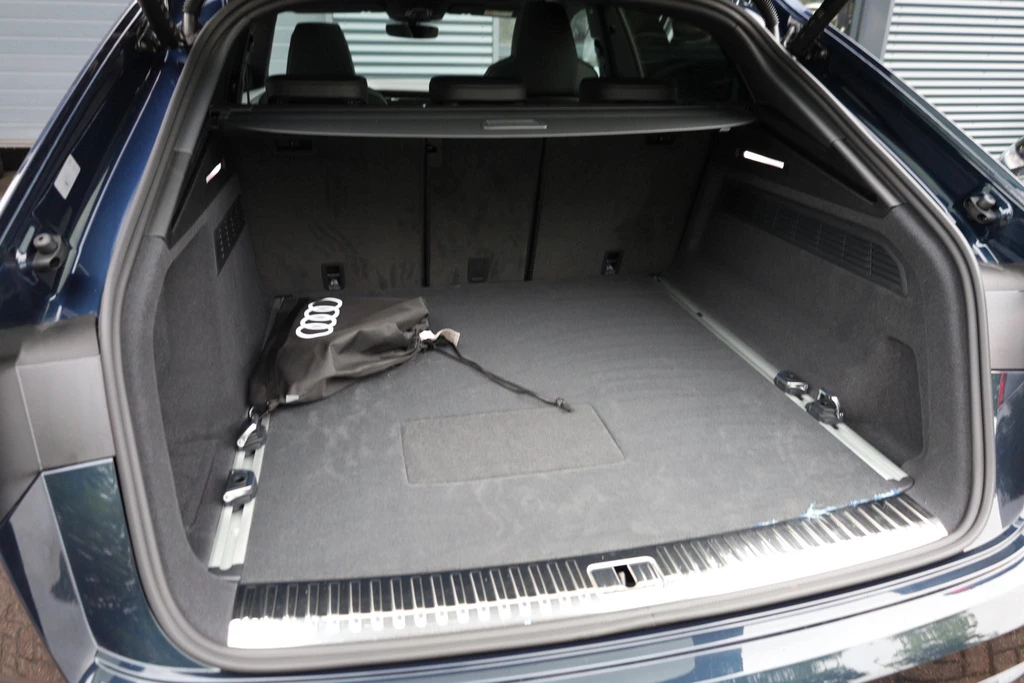Audi Q8 – foto 37