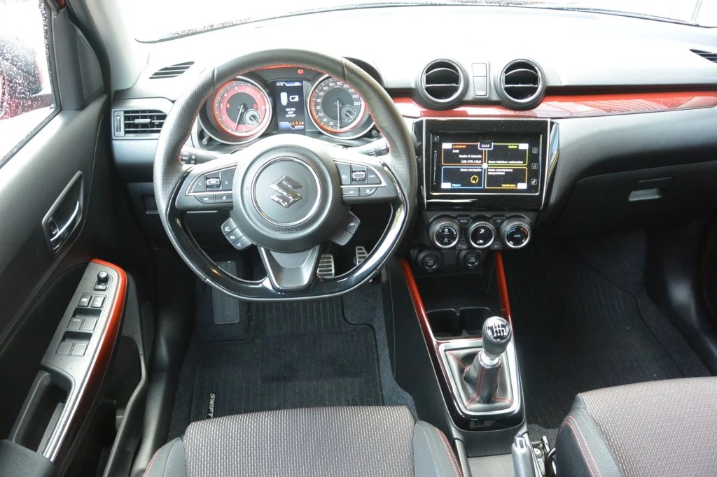 Suzuki Swift – foto 25