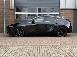 Mazda 3 – thumbnail 2