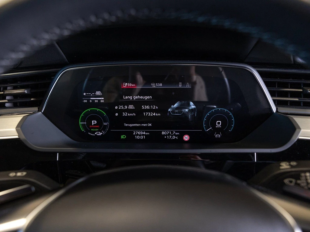 Audi Q8 Sportback e-tron – foto 27