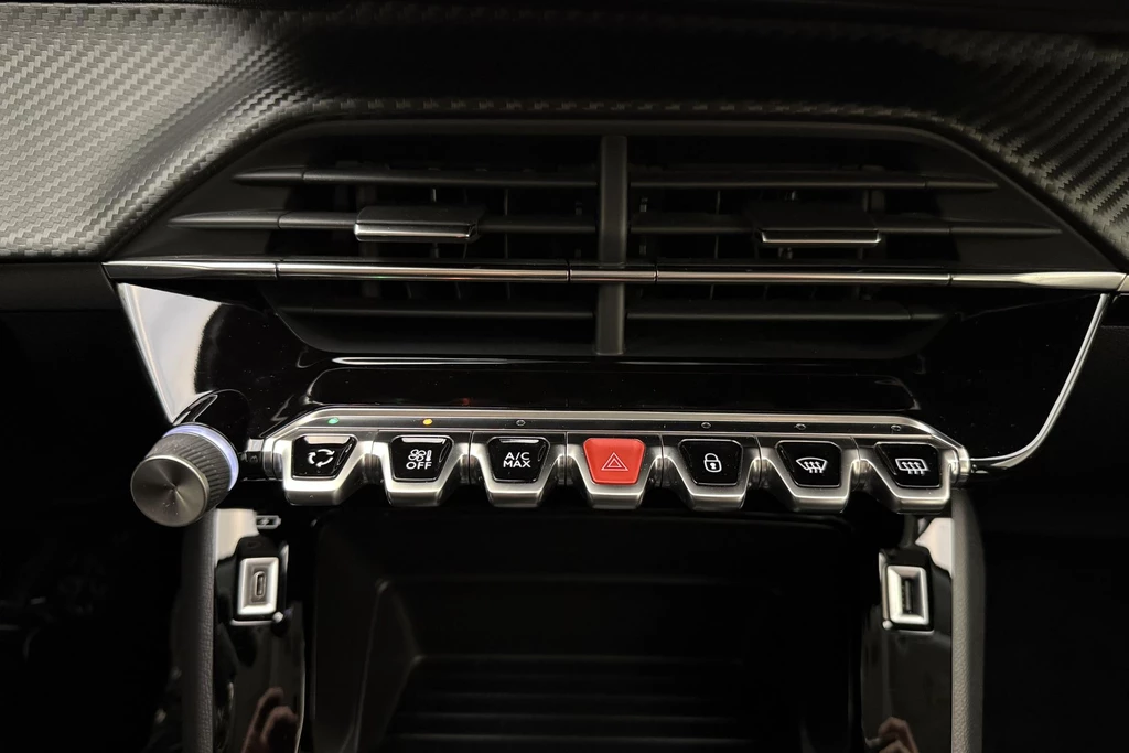 Peugeot 208 – foto 23
