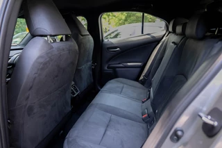 Lexus UX – thumbnail 14