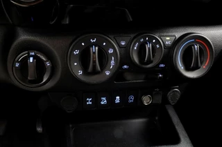 Toyota Hilux – thumbnail 18