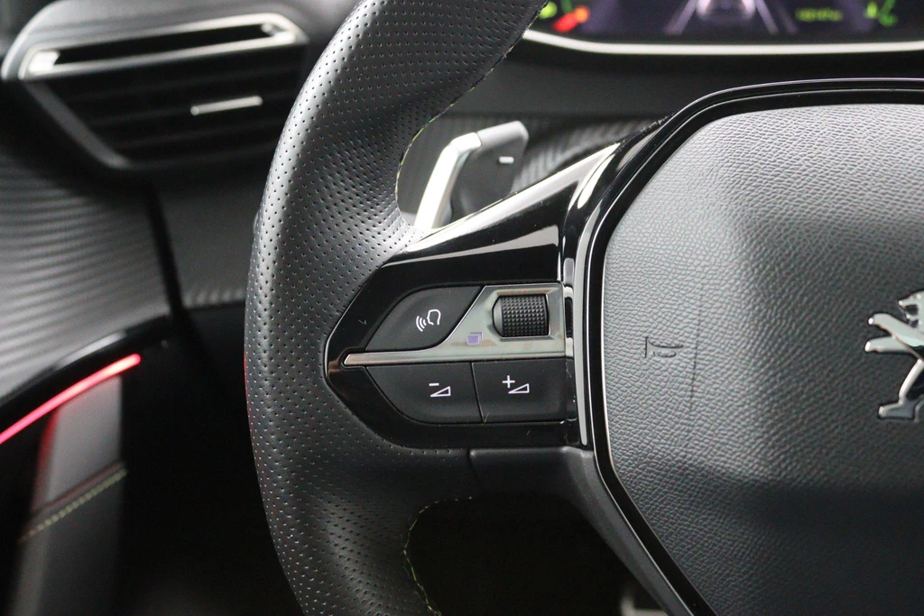 Peugeot 208 – foto 24