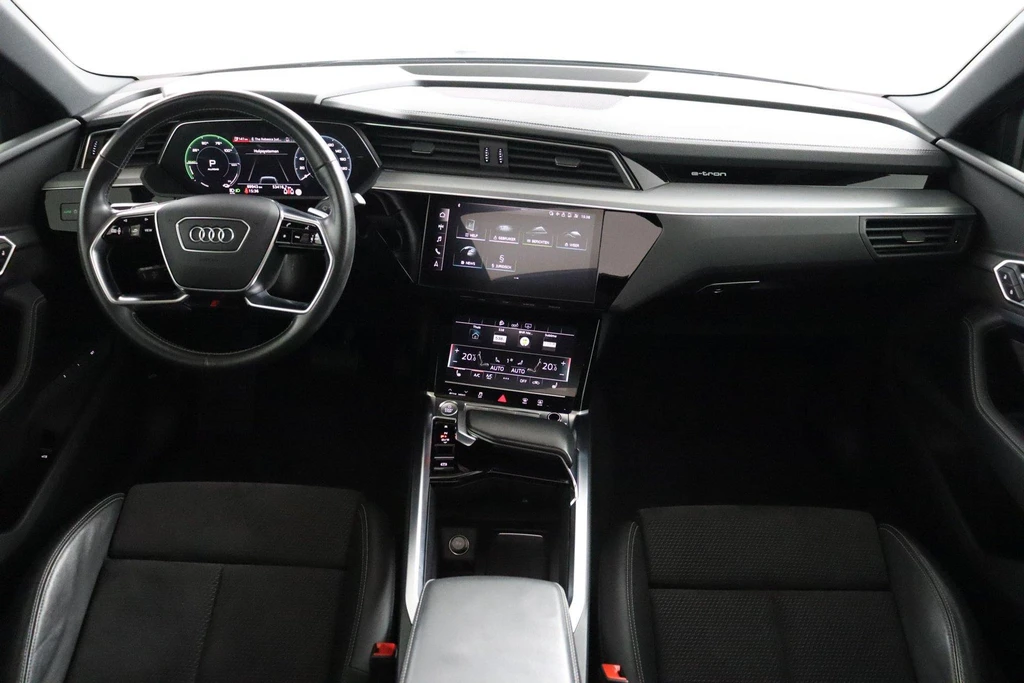 Audi e-tron – foto 9