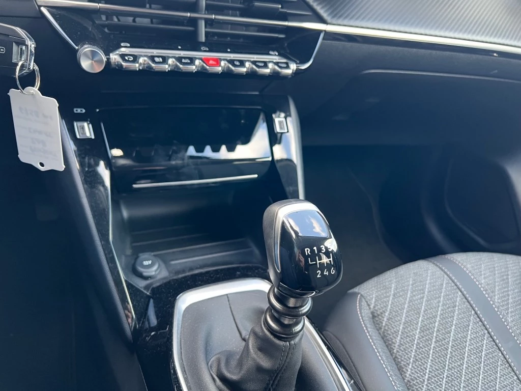 Peugeot 208 – foto 27