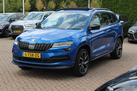 Škoda Karoq 2.0 TSI 4x4 Sportline Business / NL Auto! / Trekhaak / Panoramadak / Camera / CarPlay / Keyless / 19'' / DAB / Cruise Control