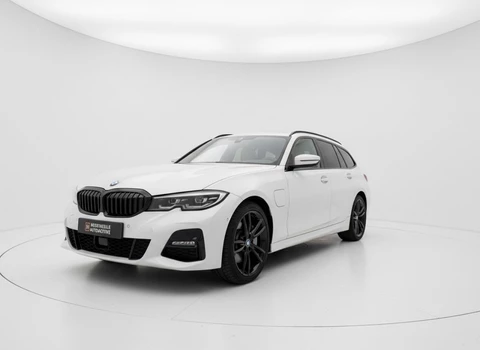 BMW 3 Serie 330EM sport Plus. STOELVW, CRUISE, AUTOMAAT