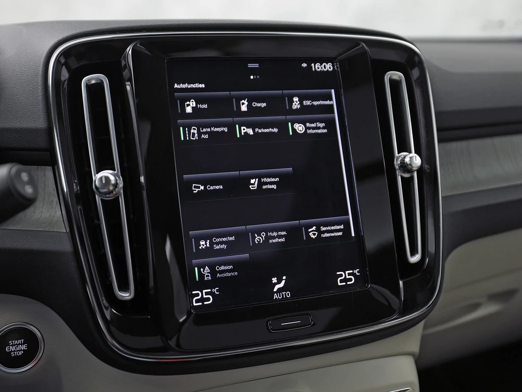 Volvo XC40 – foto 30