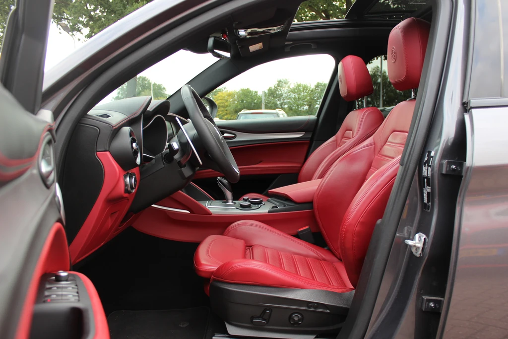 Alfa Romeo Stelvio – foto 12