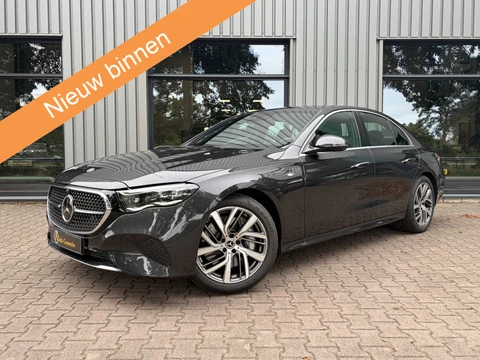 Mercedes-Benz E-Klasse 300 e Luxury Line Luchtvering, Rijassistentiepakket, Trekhaak, 360 Camera, Burmester