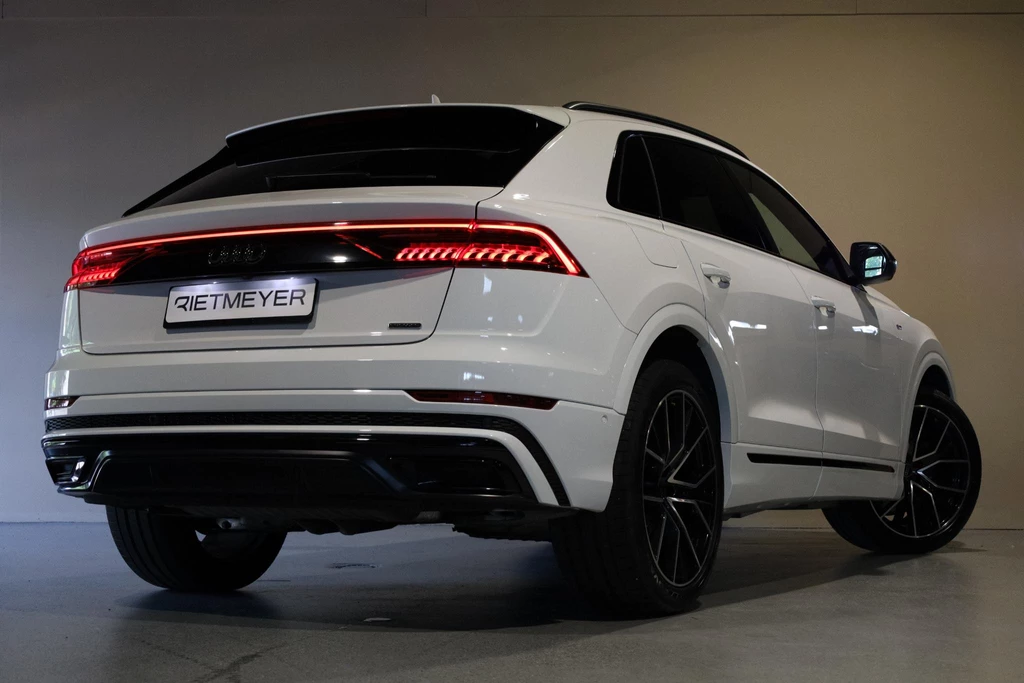 Audi Q8 – foto 7