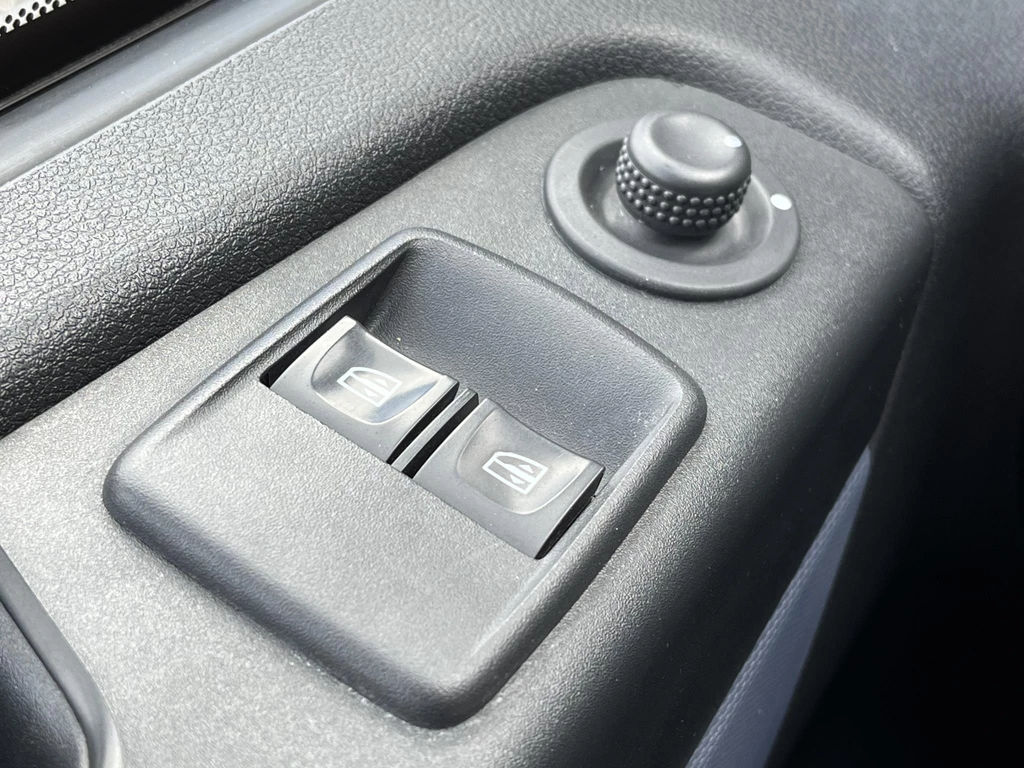 Opel Vivaro – foto 37