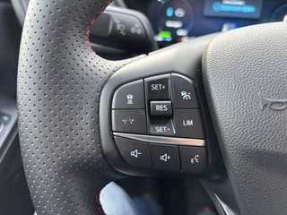 Ford Kuga – thumbnail 23