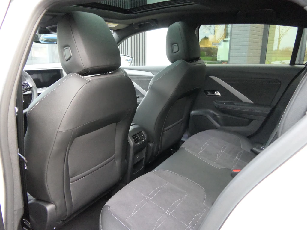 Opel Astra – foto 11
