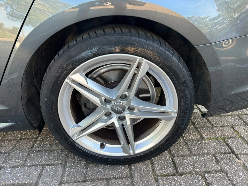 Audi A4 – foto 12