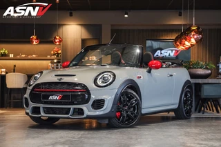 MINI Cooper Cabrio – thumbnail 1