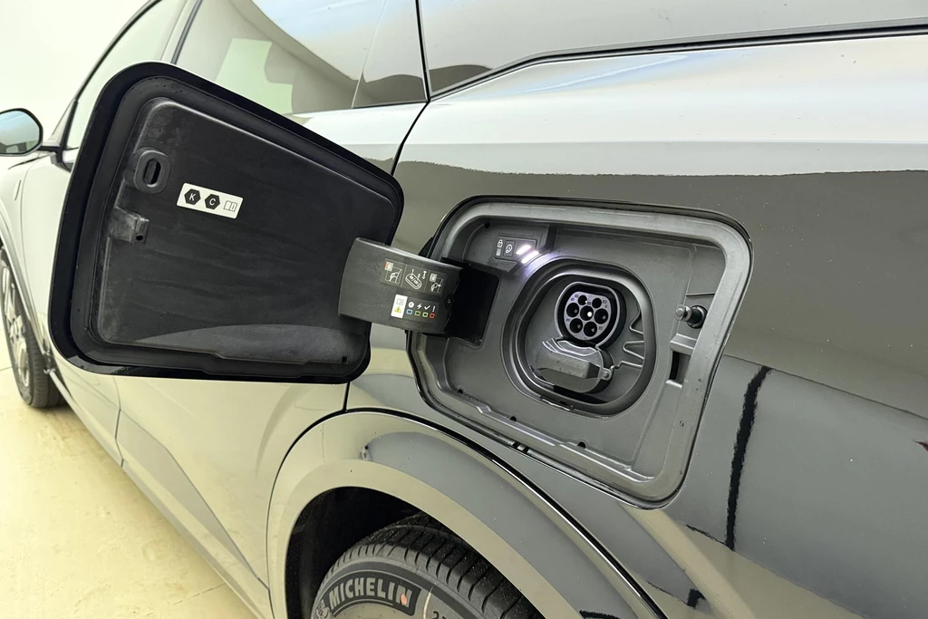 Peugeot e-5008 – foto 21