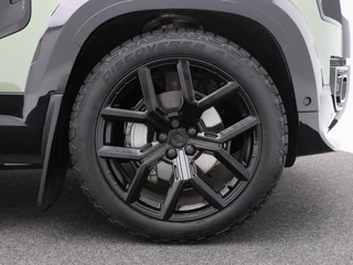 Land Rover Defender – thumbnail 16
