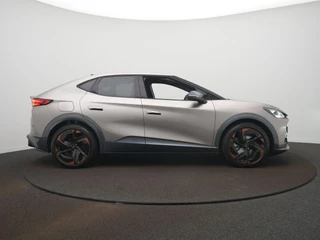 CUPRA Tavascan – thumbnail 8