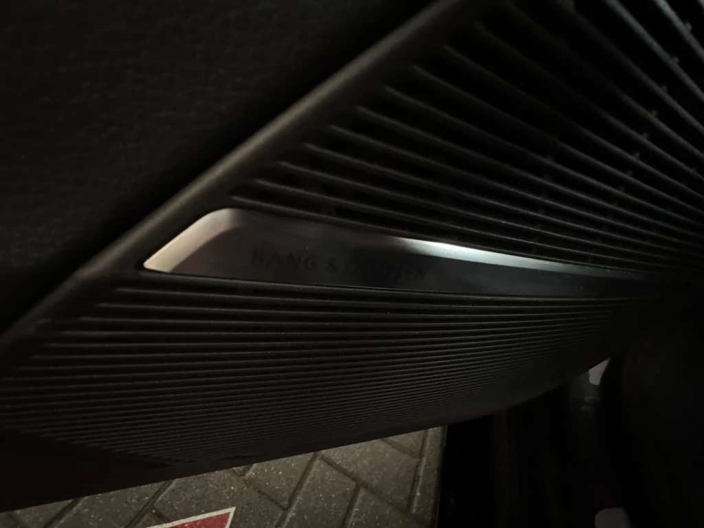 Audi Q8 – foto 17